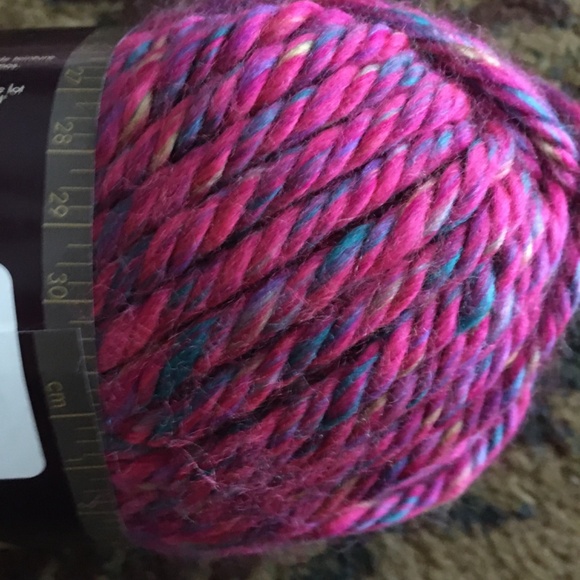 Lion Brand yarn (4) - Picture 6 of 10